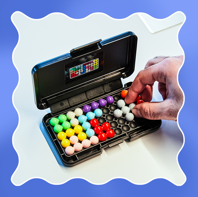 kanoodle 3d brain teaser puzzle game, pickleball kit